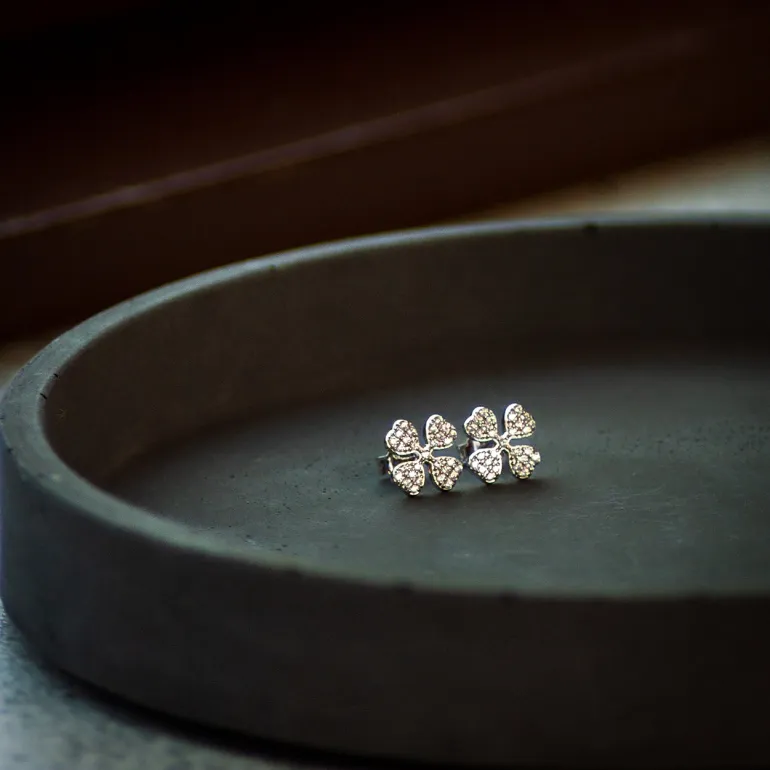 Aagaard, Sølv firkløver ørestikker med små zirconer
