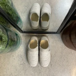 Behagelig hjemmesko i gråt filt fra CMP