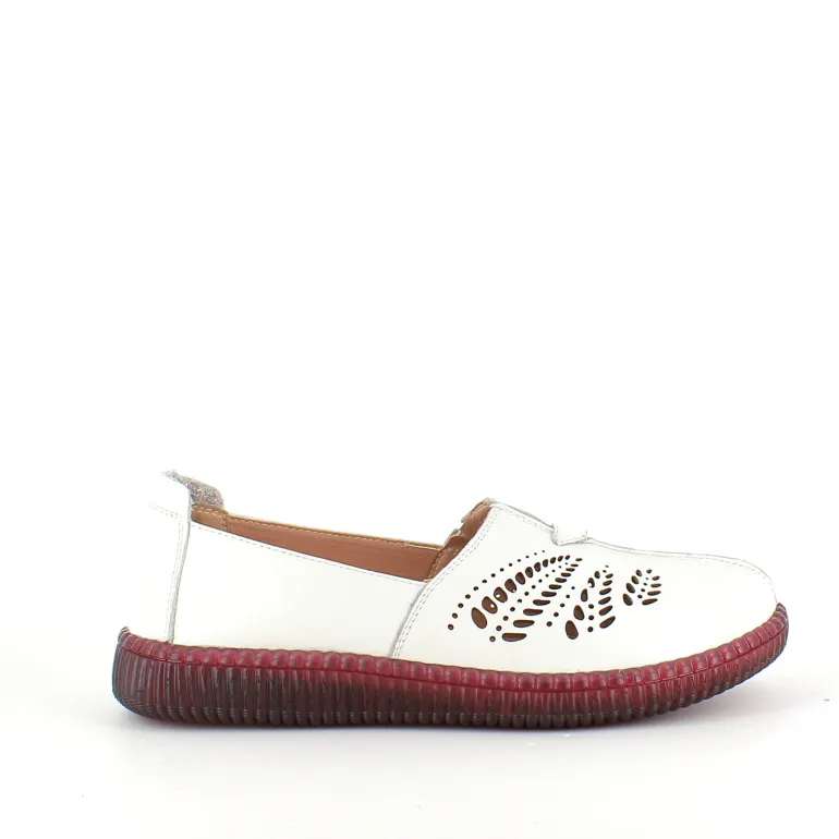 Beige ballerina i skind