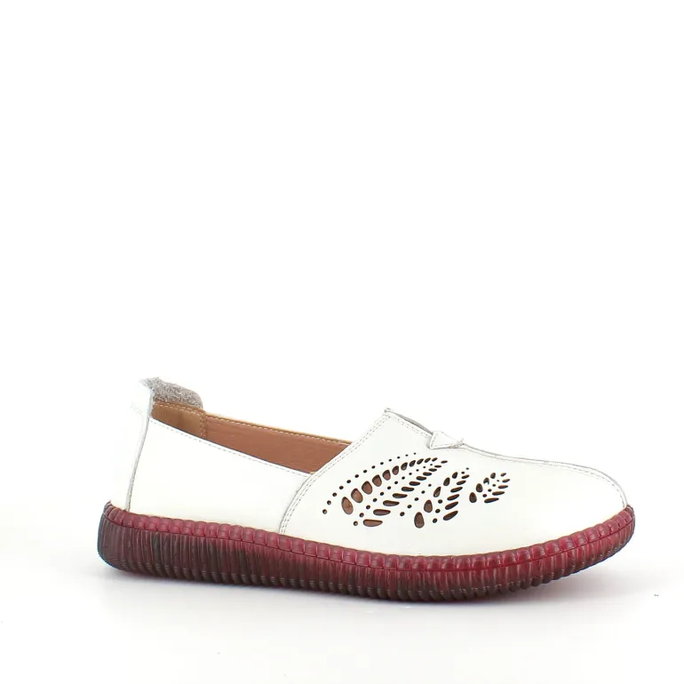 Beige ballerina i skind