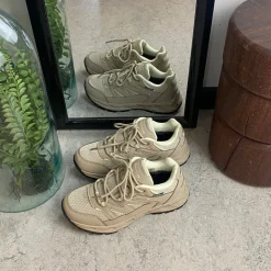 Beige outdoor-sko fra Whistler