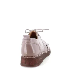 Beige skind snøresko med god stødabsorbering