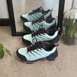 Blå vandtæt vandresko fra Whistler med god stødabsorbering