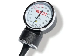 Blodtryksmåler med indbygget stetoskop