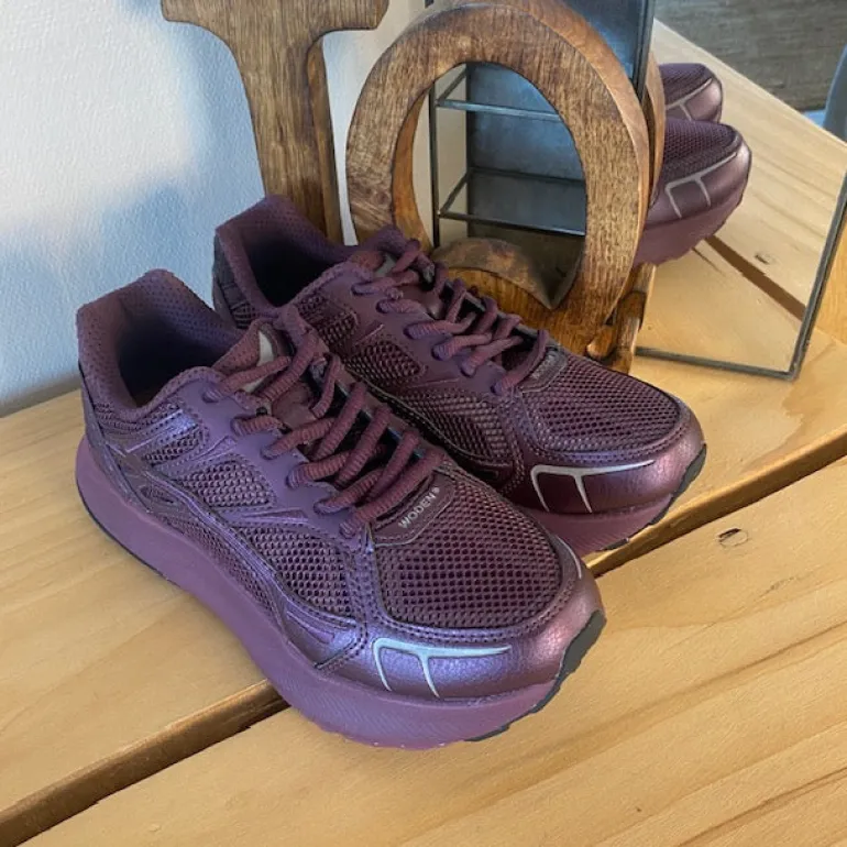 Bordeaux Woden sko med god pasform