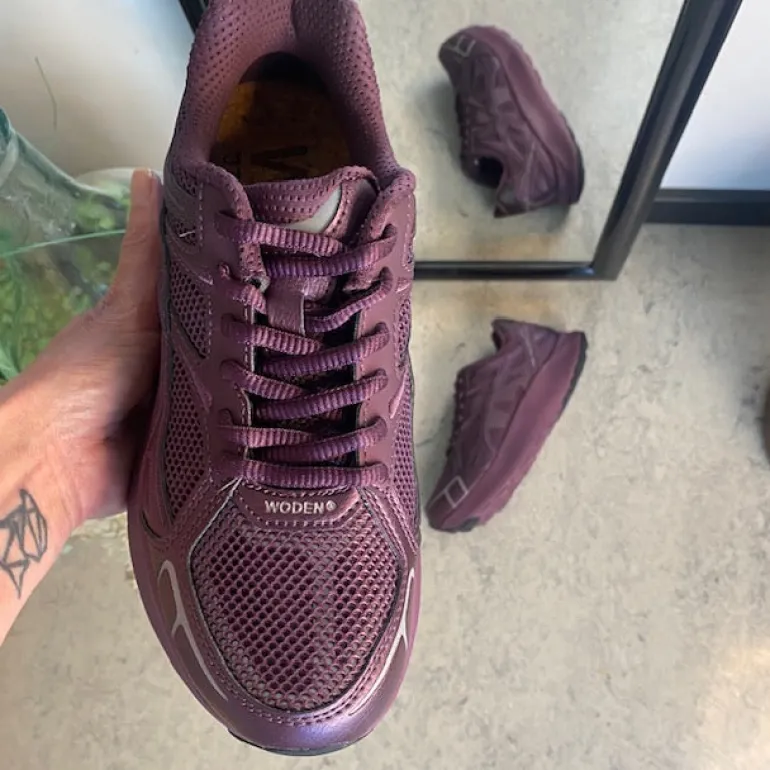 Bordeaux Woden sko med god pasform