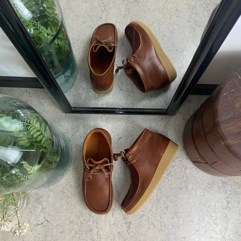 Brun Nature lædersko med snørelukning