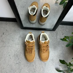 Brun vinterstøvle fra Gaitline med gængesål