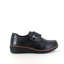 Elegant damesko med flotte detaljer og velcrolukning