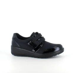 Elegant sko med velcro og flotte detaljer