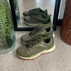 Endurance vandtæt sko i grøn med stødabsorberende sål