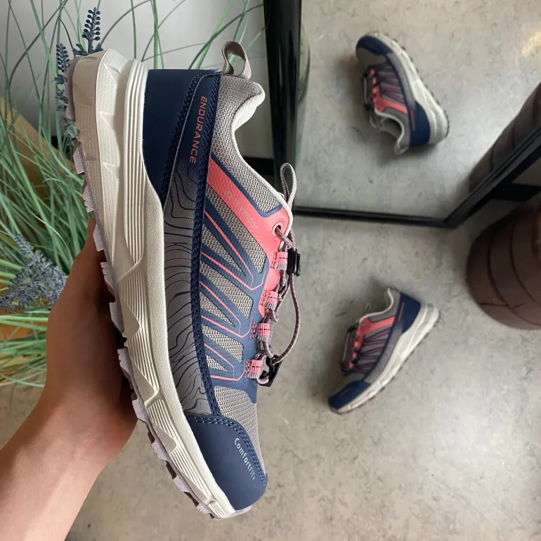 Endurance vandtæt sko i lilla med stødabsorberende sål