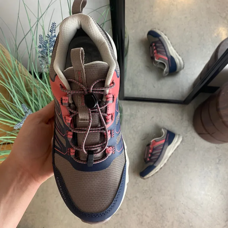 Endurance vandtæt sko i lilla med stødabsorberende sål