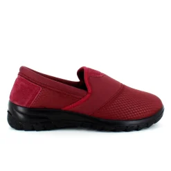 Fleksibel sko med skridhæmmende såler