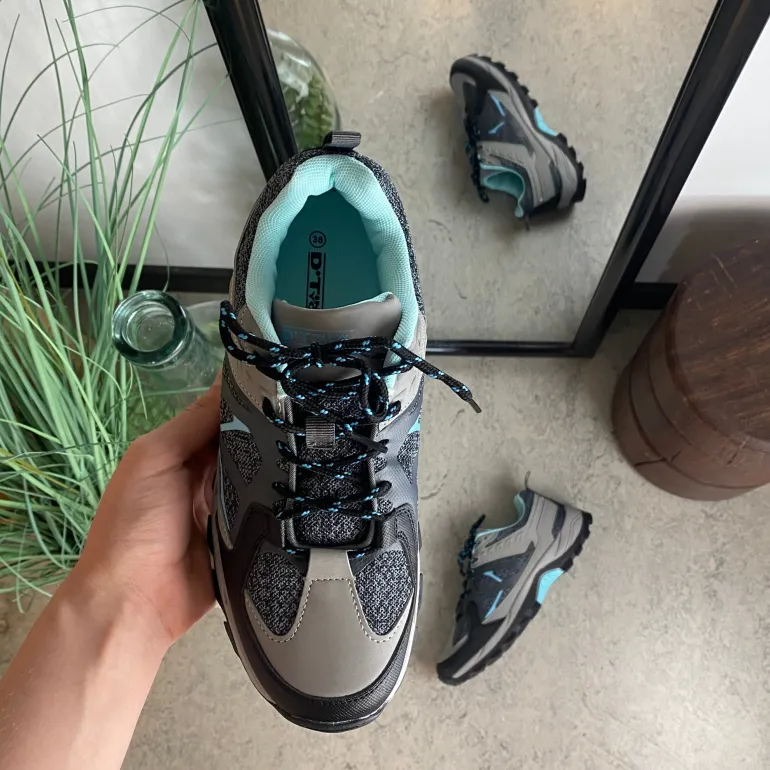 Funktionel vandresko i grå med åndbart mesh og stødabsorberende sål