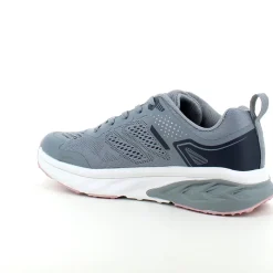 Grå sko fra Endurance med smarte detaljer og god stødabsorbering.