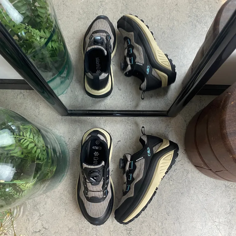 Grå, vandtætte vandresko fra CMP med BOA-lukning