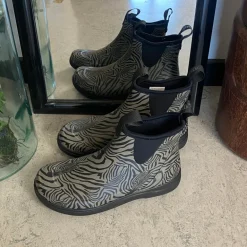 Green Comfort gummistøvle i zebraprint med svangstøtte