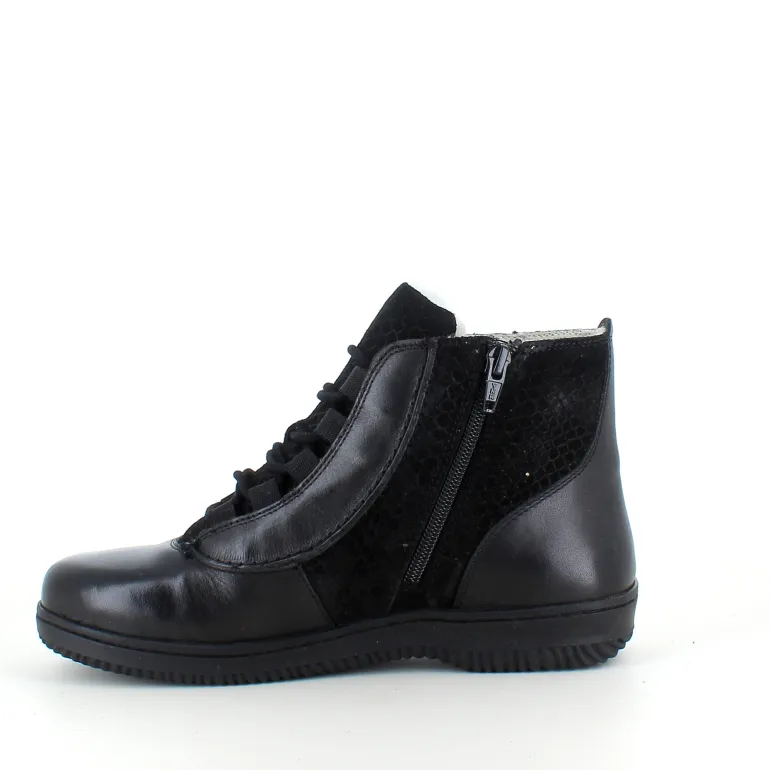 Green Comfort kort læderstøvle i sort med uldfoer