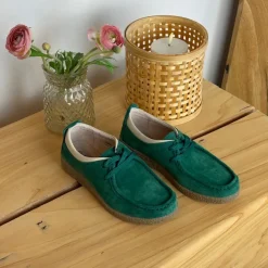 Grøn ruskindssko med rågummisål