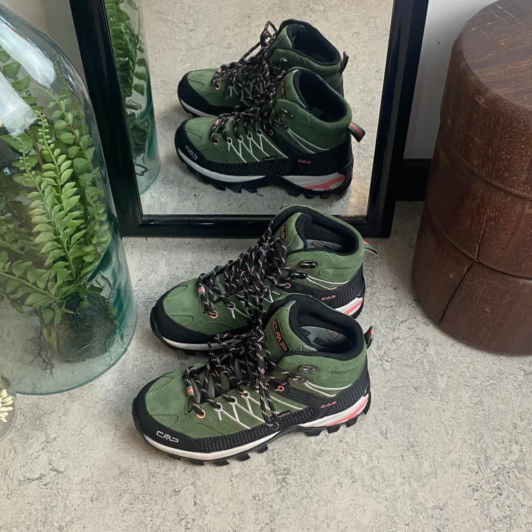 Grønne vandtætte vandrestøvler fra CMP