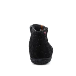 Høj sort sutsko i uld med skridhæmmende såler fra Green Comfort