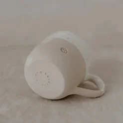 Håndlavet keramik kop med smiley – hyggeligt krus i nordisk design