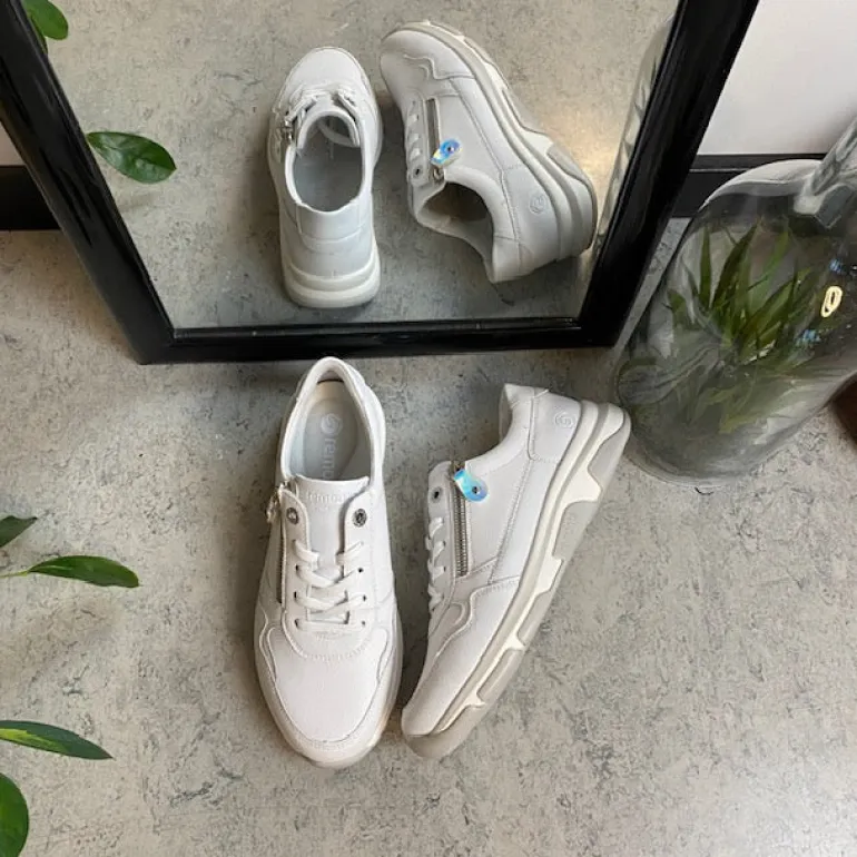 Hvid Remonte sko i skind med fremragende svangstøtte.