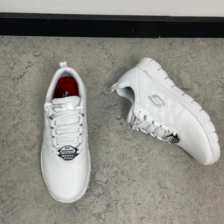 Hvid Skechers work med memory foam