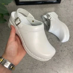 Hvid skind træsko med rem