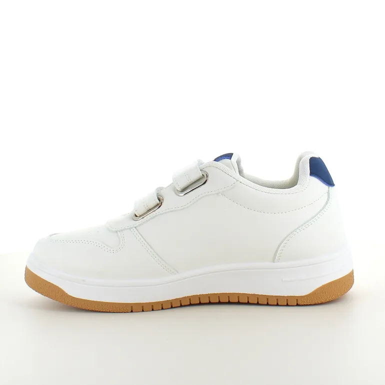 Hvid sko med velcroremme og ekstra stødabsorbering i hælen