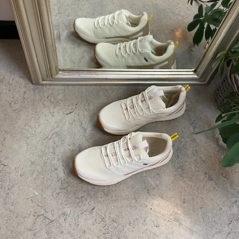 Hvid vandtæt sko fra Green Comfort