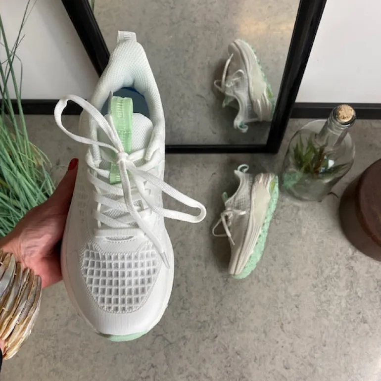 Hvide letvægtssko med Nonslip ydersål