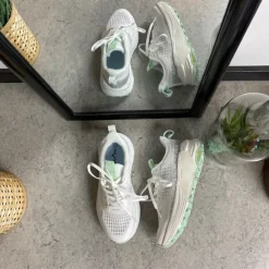 Hvide letvægtssko med Nonslip ydersål