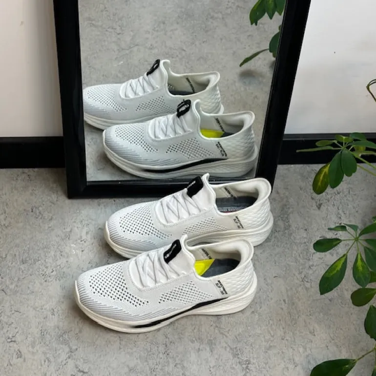 Hvide Slip-ins fra Skechers med svangstøtte