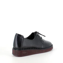 Klassisk sort snøresko i glat skind med udtagelig indersål & fleksibel gummisål