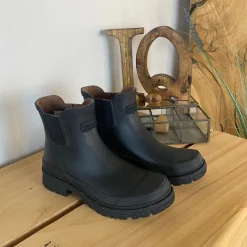 Klassisk sort Woden gummistøvle med kort skaft