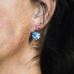 Kløver øreringe i sølvtone