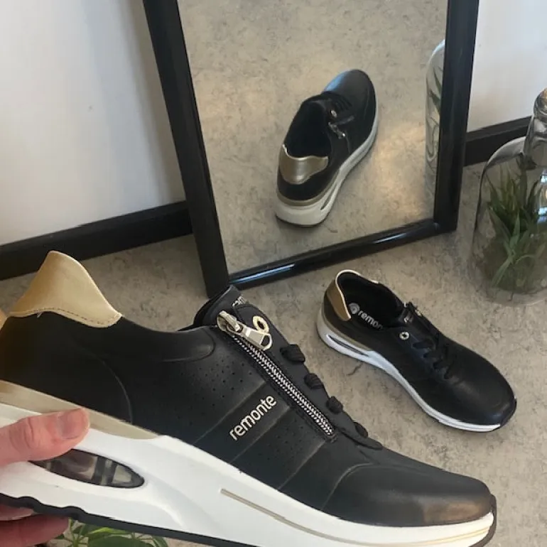 Komfortabel sneakers fra Remonte med masser af svangstøtte