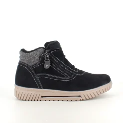 Kort foret vinterstøvle i sort med dobbelt lynlås