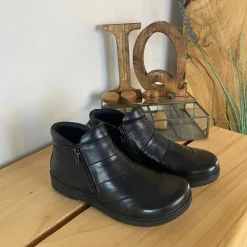 Kort støvle i sort skind fra Green Comfort