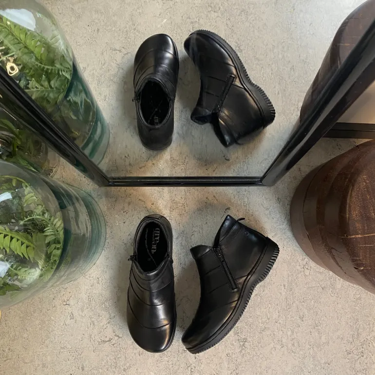 Kort støvle i sort skind fra Green Comfort