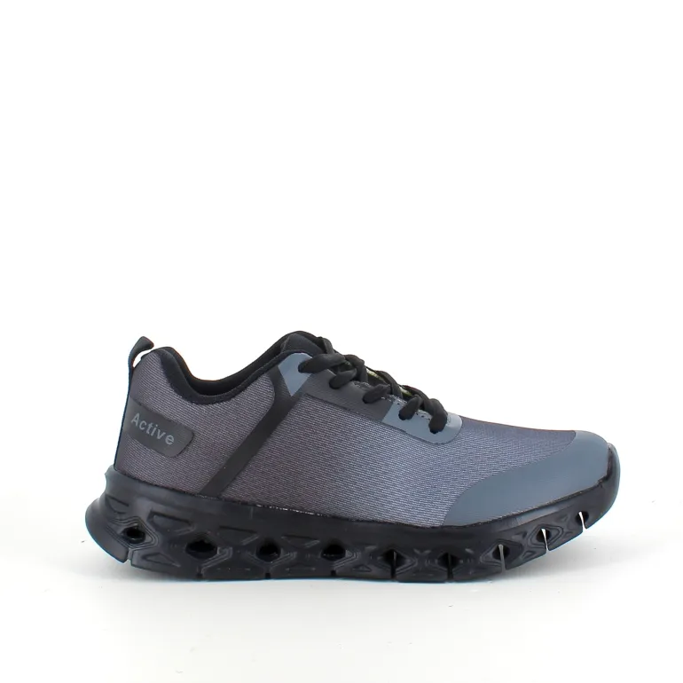 Let damesko i sortgrå med EVA-sål og snørelukning – åndbar PU/mesh