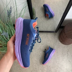 Lette sko i navy med stødabsorberende sål