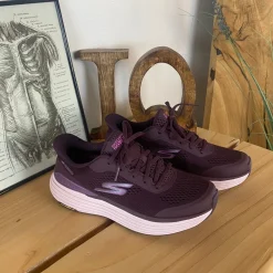 Lilla Skechers slip-in med MaxChusion bund