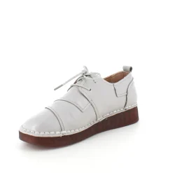 Lys beige skind snøresko med god stødabsorbering