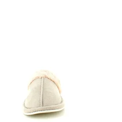 Lys grøn hjemmesko med synlig pelskant