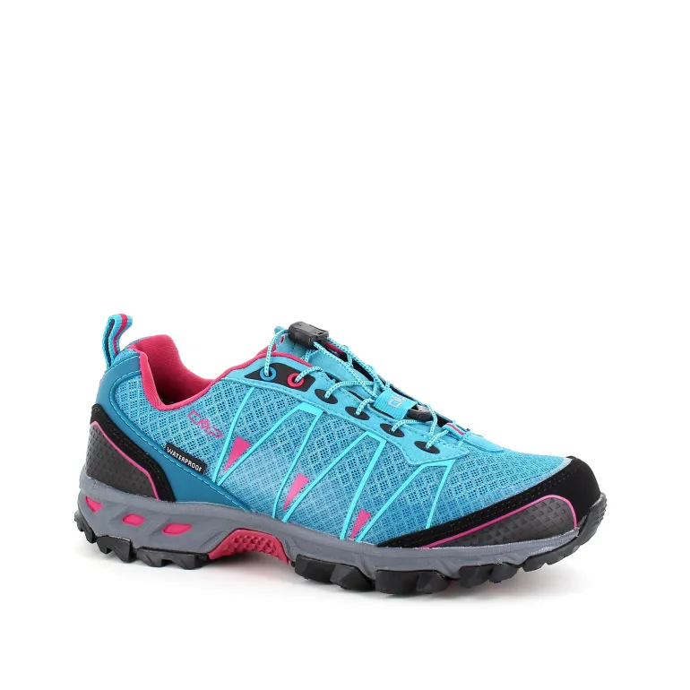 Lyseblå vandresko fra CMP med fine detaljer og regulerbar snørre