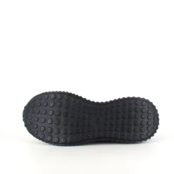 Moderne sko med flotte detaljer og gummisål