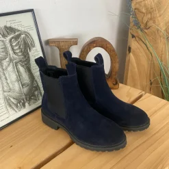 Mørkeblå ruskindsstøvle fra Green Comfort